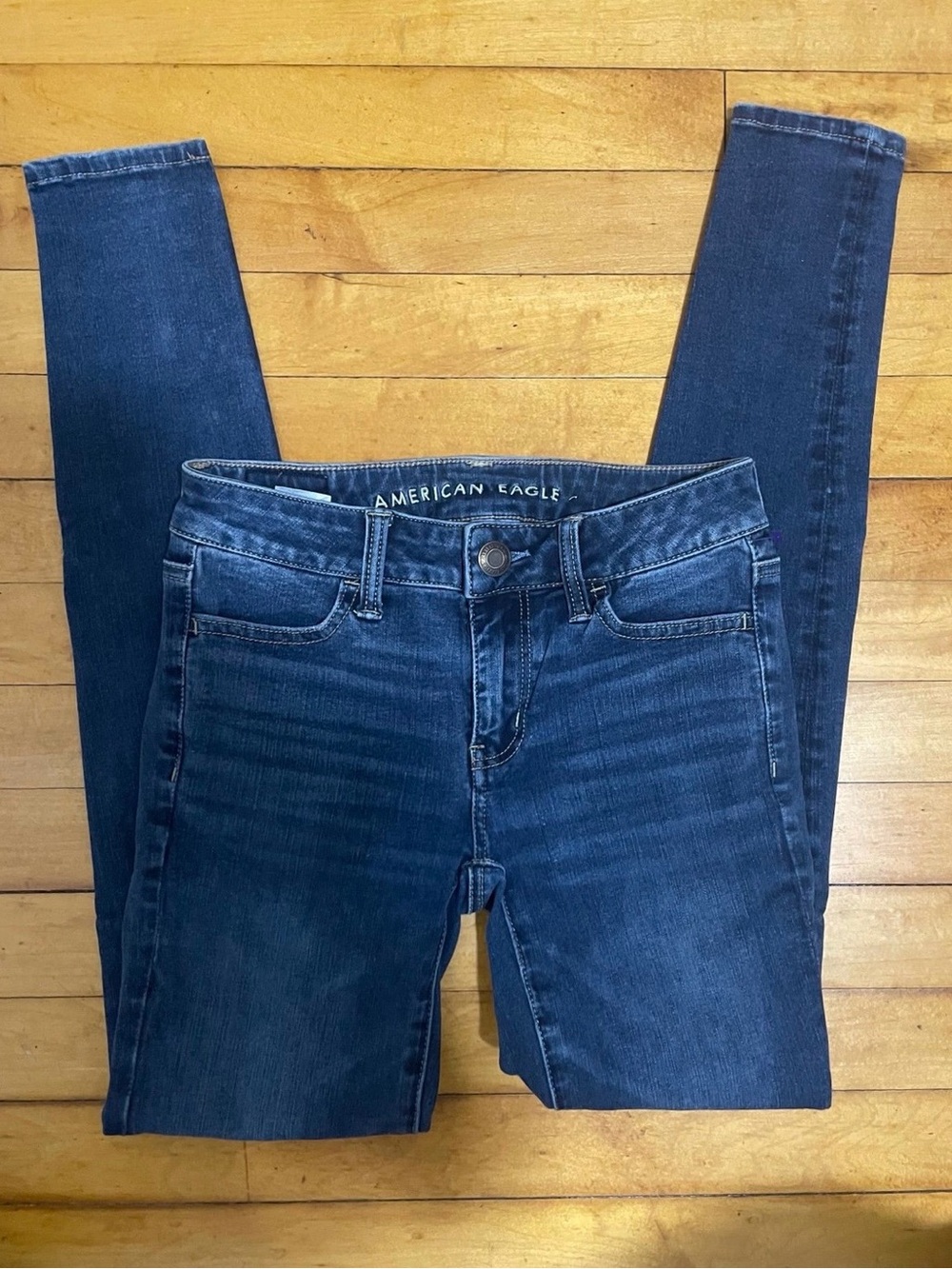 American Eagle Women's Skinny Jeans Size 0  Medium Wash